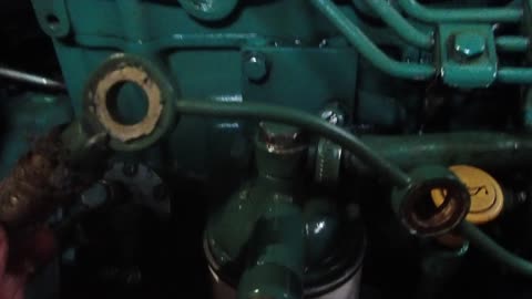 How to change the return fuel line on a Volvo Penta D2-55 Marine Diesel engine