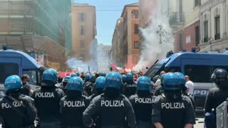 Giant Protests In Rome As Citizens Revolt Against Great Reset