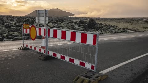 This Iceland 100ft Volcano Crack Is About To Cause The BIGGEST Eruption In Europe