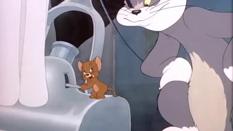 Tom and Jerry: Fraidy Cat - A Spooky and Hilarious Classic 004