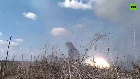 Russian 'URUGAN' MLRS rockets destroys Ukrainain strongholds