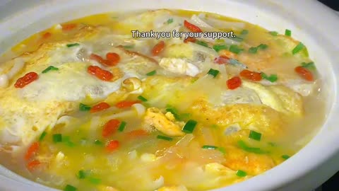 Chinese food, teach you how to make shredded radish and egg soup. This is really delicious