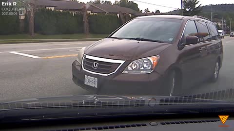 Reckless driver on road. 2021.05.06 — COQUITLAM, BC