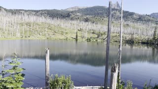 South Shore Views of Booth Lake – Three Fingered Jack Mountain Loop – Pacific Crest Trail – 4K