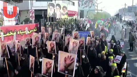 إيران | طهران تنتصر لغزة.. وقفة تضامنية واستعراض لقوات التعبئة في شارع الثورة بمشاركة شعبية حاشدة