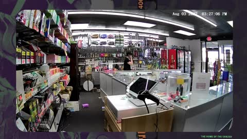 Teen stabbed in Smoke Shop Robbery gone wrong in Las Vegas