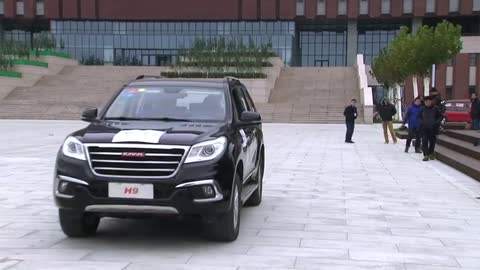 Chinese researchers unveil brain powered car