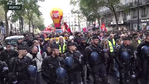 Paris / France - France's main unions are calling for a day of mobilisation - 05.10.2021