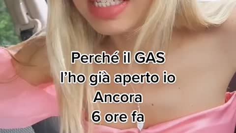 MASHA CAPSIZ ( SONO UNA RAGAZZA PERFETTA PERCHè)