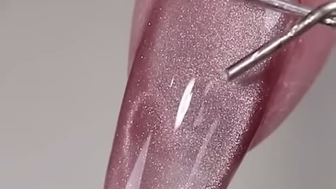 Pink heart cat eye nail paint