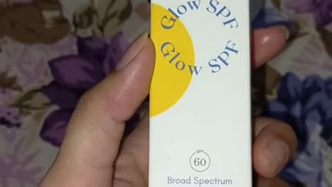 organic traveller glow spf sunscreen review