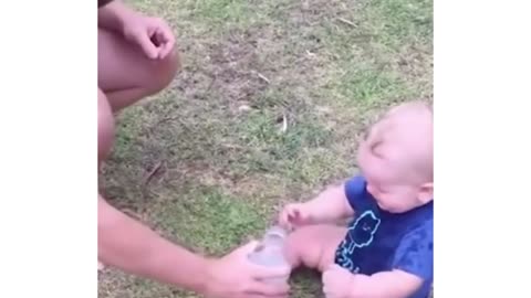 Watch funny babies enjoying themselves, smile and giggle 🤣