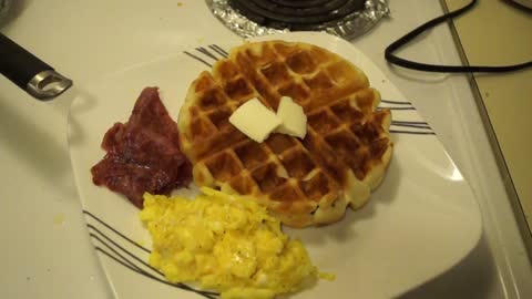 The American Foodie Demonstrates the Oster DuraCeramic Waffle Iron