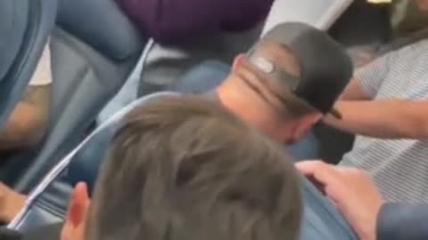 This Flight Attendant stops a man who Tries to Hijack a Plane and Ends Up Face Down in Zipties