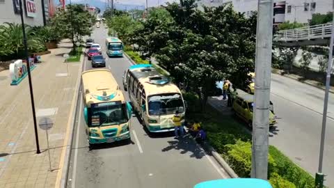 paro taxis y buses | CC Caracolí sur-norte