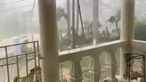 Hurricane Beryl in Treasure Beach, Jamaica (4/07/2024)
