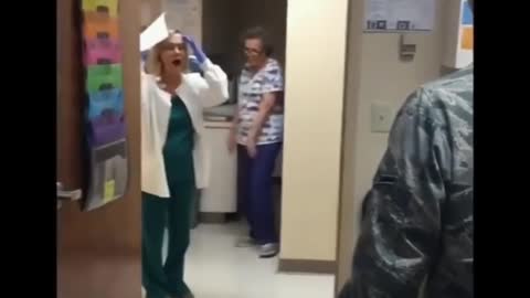 ❤️ Military husband surprises doctor wife ❤️