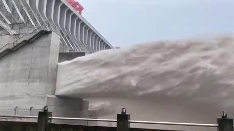 Three Gorges Dam sees largest flood peak since construction of the reservoir