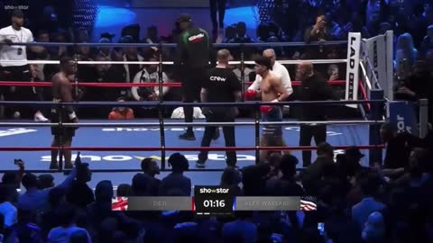 Fan jumped in the Deji vs. Alex Wassabi boxing ring and promptly took a stool to the face
