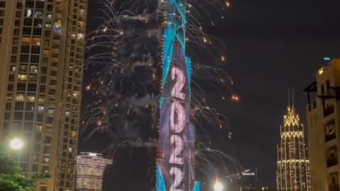 Dubai Burj khalifa 2022 celebration new year lighting