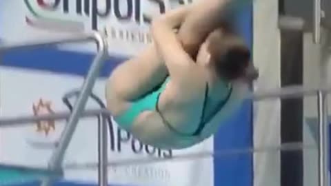 Kaja Skrzek Women's Beautiful Diving