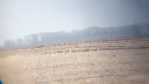 Ukrainian Stugna-P ATGM operator scores a direct hit on a Russian tank