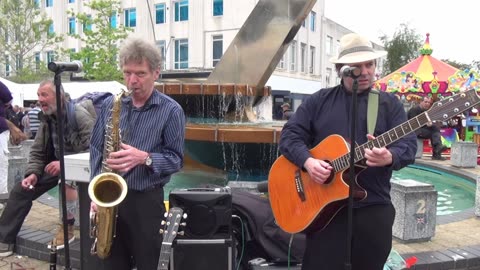 Jumping out Duo. Busking in the Ocean City Plymouth 4th June 2016