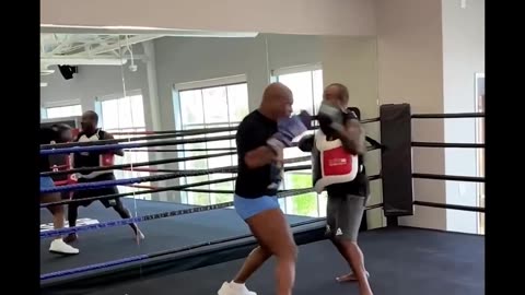 Mike Tyson trainning age of 57