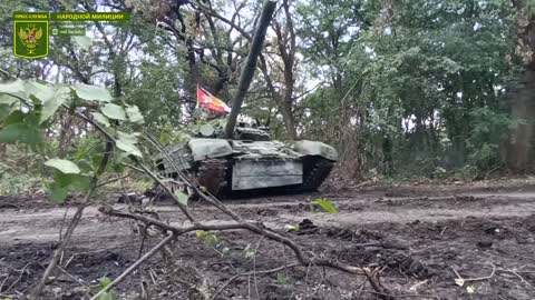 Polský T - 72, ukořistěný jednotkami LLR v bojích proti ukrajinským nacistům