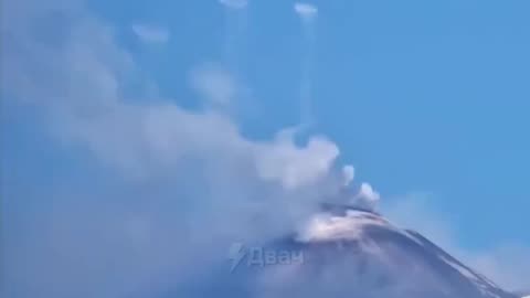 Mount Etna has started emitting rings