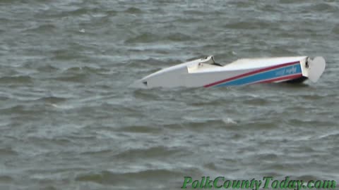 FIRE PLANE SINKS IN LAKE LIVINGSTON, ONALASKA TEXAS, 08/09/22...