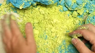 ASMR Lime And Teal With Glitter Cornstarch & Plaster Crush