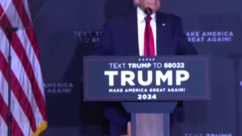 Trump mocks Biden by appearing clueless on stage