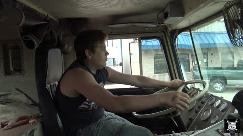 Teaching Shifting Cabover Pete 352 to 16 Year Old - 015