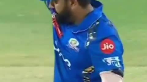 Rohit tackle difficult situation ...