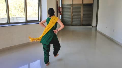 Evergreen Song Dance