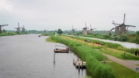 This is How the Netherlands Stems Sea Water