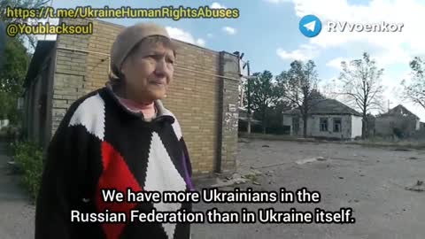 Resident of Krasny Liman is happy to meet the fighters of Russian forces