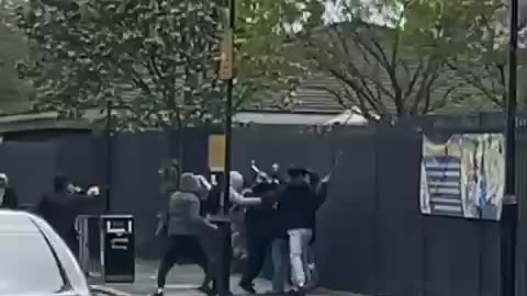 Happened in plaistow today a group of youths fighting with machetes.UK