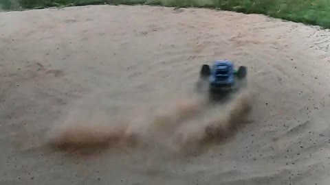 RC cars playing in the sand - Maxx - Wraith - SMT10 - Rustler 4x4