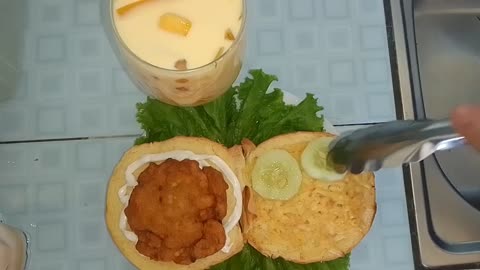 My Kinda Snacks Chicken Burger With Refreshing Mango Drinks