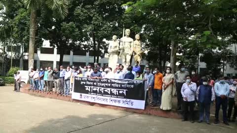 Una violación en grupo desata protestas por cuarto día en Bangladesh