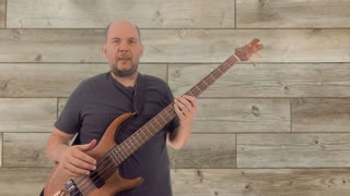 Bass technique lesson: Tapping major and minor arpeggios