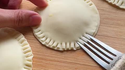 Make your own banana pie