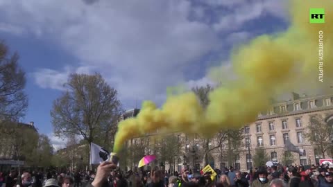 Tensions run high at Yellow Vests protest ahead of presidential elections