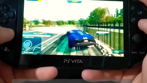 Um dos melhores Port que eu já vi no Playstation Vita!!