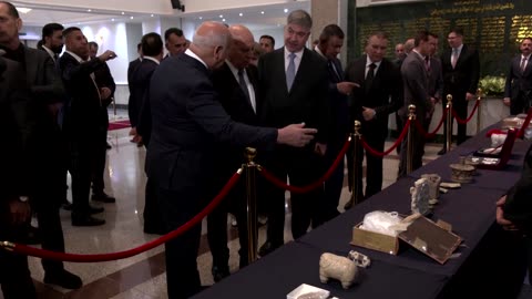 Iraq displays ancient artifacts returned by US