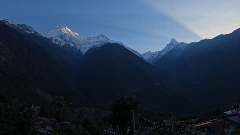 Awesome Panaromic Sunrise View From Chomrung Dada /ABC Trek Nepal