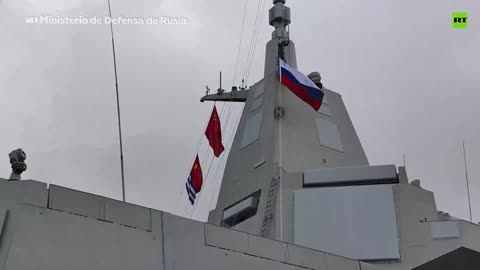 Esercitazioni congiunte della Marina russa e cinese durante le manovre Vostok-2022, iniziate il 1° settembre, con la partecipazione di 14 Paesi.Vostok-2022 è un'esercitazione militare strategica pianificata che si svolgerà nel settembre 2022