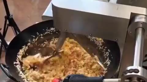 Automatic cooking machine